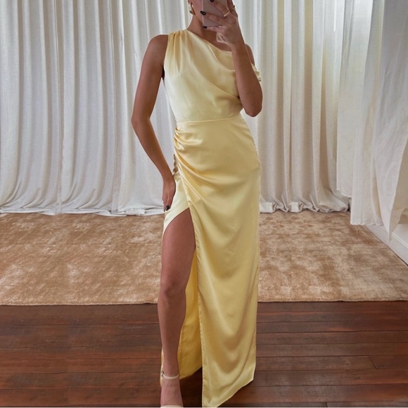 Show Me Your MuMu | Jodie Draped Luxe Satin Dress in Pale Yellow ~ Size Small - Picture 4 of 10
